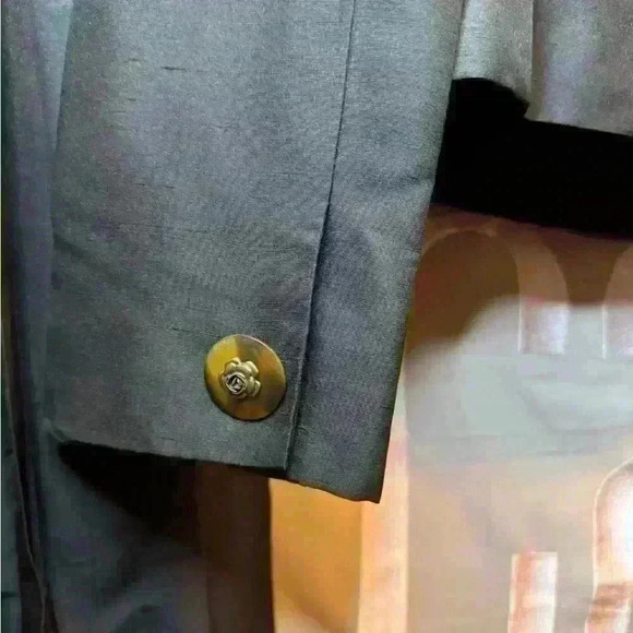 Harve Benard Double Breasted Silk Jacket - Picture 4 of 7